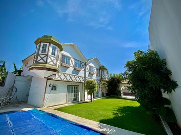 CASA EN VENTA EN LAS FINCAS