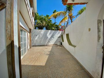 CASA EN VENTA EN LAS FINCAS