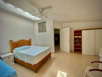 CASA EN VENTA EN LAS FINCAS