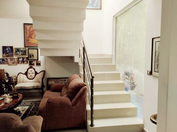 CASA EN VENTA EN PACHUCA CON ELEVADOR