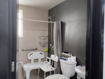 CASA EN VENTA EN PACHUCA CON ELEVADOR