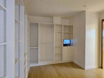 LUXURIOUS 3-STOREY HOME WITH BREATHTAKING CITY & SEA VIEWS IN CEBU!
