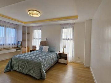LUXURIOUS 3-STOREY HOME WITH BREATHTAKING CITY & SEA VIEWS IN CEBU!