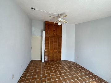 HERMOSA CASA UNA PLANTA