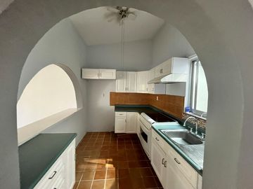 HERMOSA CASA UNA PLANTA