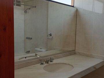 Alquiler De Departamento Dúplex En San Borja.