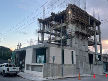 TORRE 10 ESTUDIOS EXCLUSIVOS CON VISTAS AL MAR DESDE EL SEGUNDO NIVEL Y A UNA CUADRA DE LA QUINTA AVENIDA