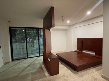 TORRE 10 ESTUDIOS EXCLUSIVOS CON VISTAS AL MAR DESDE EL SEGUNDO NIVEL Y A UNA CUADRA DE LA QUINTA AVENIDA