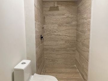 TORRE 10 ESTUDIOS EXCLUSIVOS CON VISTAS AL MAR DESDE EL SEGUNDO NIVEL Y A UNA CUADRA DE LA QUINTA AVENIDA