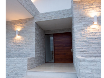Se vende  moderna villa con elevador en Club Campestre  San José del Cabo