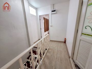 For sale, Sinthavee Ngam Charoen Townhouse, corner house, Soi Anan Ngam Charoen 27, 2-storey townhome, newly renovated, ready to move in, URA