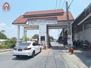 For sale, Sinthavee Ngam Charoen Townhouse, corner house, Soi Anan Ngam Charoen 27, 2-storey townhome, newly renovated, ready to move in, URA