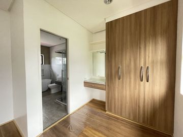 Elegant 3-Bedroom Homes in The Parkplace Village, Imus, Cavite