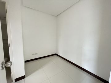 Elegant 3-Bedroom Homes in The Parkplace Village, Imus, Cavite
