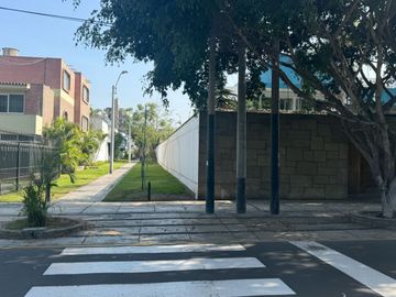 Vendo Casa Como Terreno 1620 m²