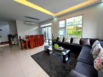 Spacious Elegant 2 Storey Townhouse for sale in Fairview near Commonwealth Quezon City