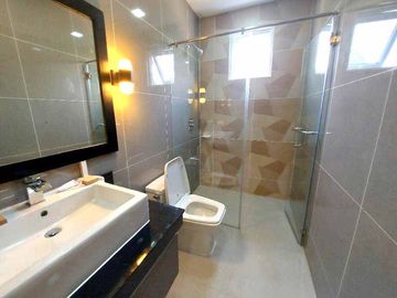 Spacious Elegant 2 Storey Townhouse for sale in Fairview near Commonwealth Quezon City
