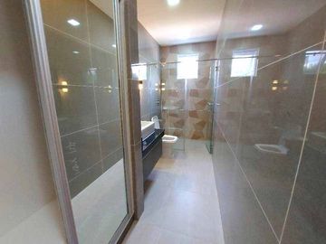 Spacious Elegant 2 Storey Townhouse for sale in Fairview near Commonwealth Quezon City