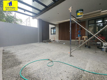 Semi Furnished House and Lot for sale in Filinvest Subdivision Batasan Hills near Commonwealth Quezon City