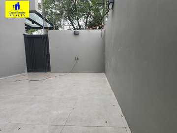 Semi Furnished House and Lot for sale in Filinvest Subdivision Batasan Hills near Commonwealth Quezon City
