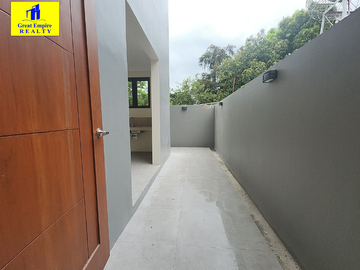 Semi Furnished House and Lot for sale in Filinvest Subdivision Batasan Hills near Commonwealth Quezon City