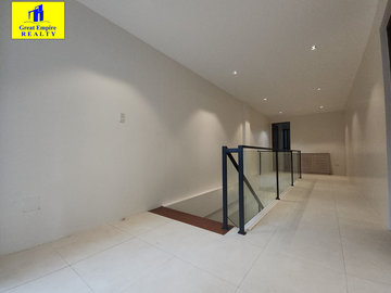 Semi Furnished House and Lot for sale in Filinvest Subdivision Batasan Hills near Commonwealth Quezon City