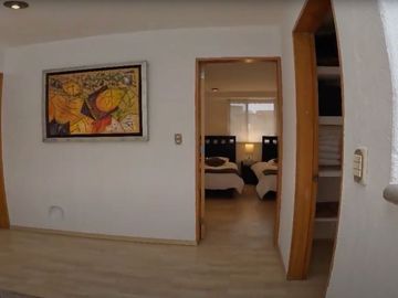 CASA EN VENTA EN VILLA DE LOS FRAILES, POCITOS, SAN MIGUEL DE ALLENDE CON JARDIN PRIVADO