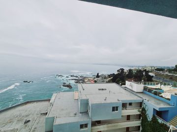 Se vende hermoso departamento completamente amoblado con vista al mar