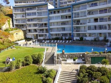 Se vende hermoso departamento completamente amoblado con vista al mar