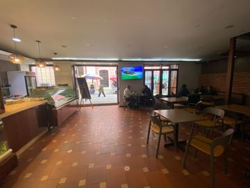 SE VENDE CASA CON USO COMERCIAL CENTRO HISTORICO TUNJA