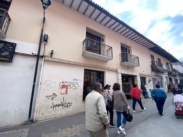 SE VENDE CASA CON USO COMERCIAL CENTRO HISTORICO TUNJA