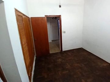 Casa en venta en Zona Sur: 3 dormitorios, 450 m² de terreno y quincho calefaccionado