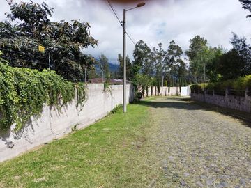 Vendo terreno 1.404 M2, Conocoto, Rivera, puente3
