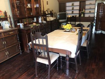 SAN ISIDRO VENDO HERMOSA CASA  CON JARDIN AMPLIO
