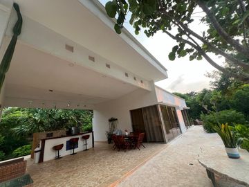 CARTAGENA HILLS