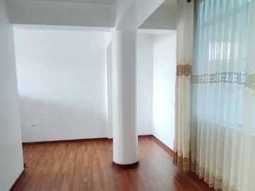 Oportunidad Única !!! Hermoso Departamento en Venta en Urb. Ttio