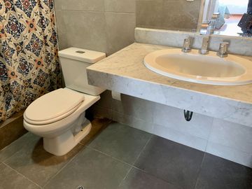 ALQUILER DUPLEX EN MIRAFLORES, 1 DORMITORIO