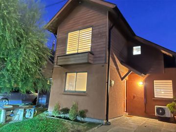SE VENDE HERMOSA CASA