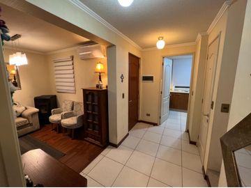SE VENDE HERMOSA CASA
