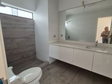 Venta de Exclusivo Dúplex de Estreno en Chacarilla, Surco!