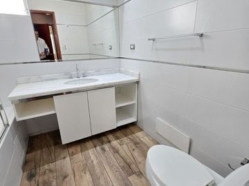 HERMOSO DEPARTAMENTO EN  CHACARILLA, SANTIAGO DE SURCO