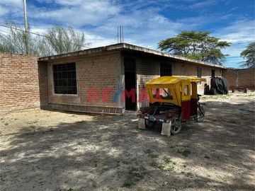 Venta De Terreno En Zona Industrial De Sullana A 200 Metros Del Grifo Kike // ID: 1134627