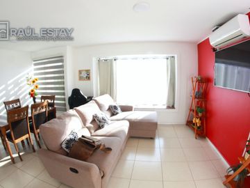 Vendemos Hermosa Casa en Condominio Las Barricas