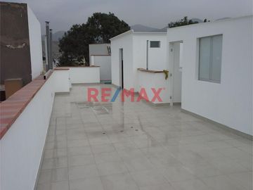 Se Vende Hermoso Duplex En La Molina