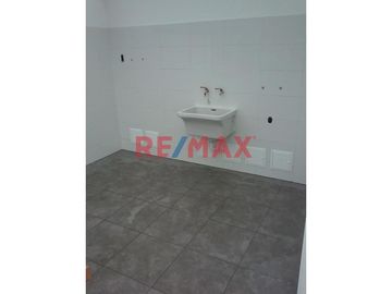 Se Vende Hermoso Duplex En La Molina