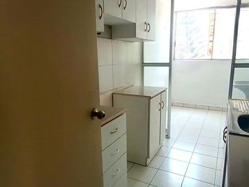Lindo Departamento En Parques De Surco II - Precio US 93,000