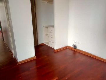 Lindo Departamento En Parques De Surco II - Precio US 93,000