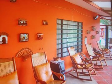 EXCELENTE FINCA VIA A LA MESA CUNDINAMARCA RENTABLE