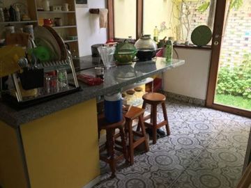 MAGDALENA DEL MAR  VENDO CASA FRENTE A PARQUE