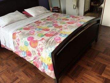 MAGDALENA DEL MAR  VENDO CASA FRENTE A PARQUE